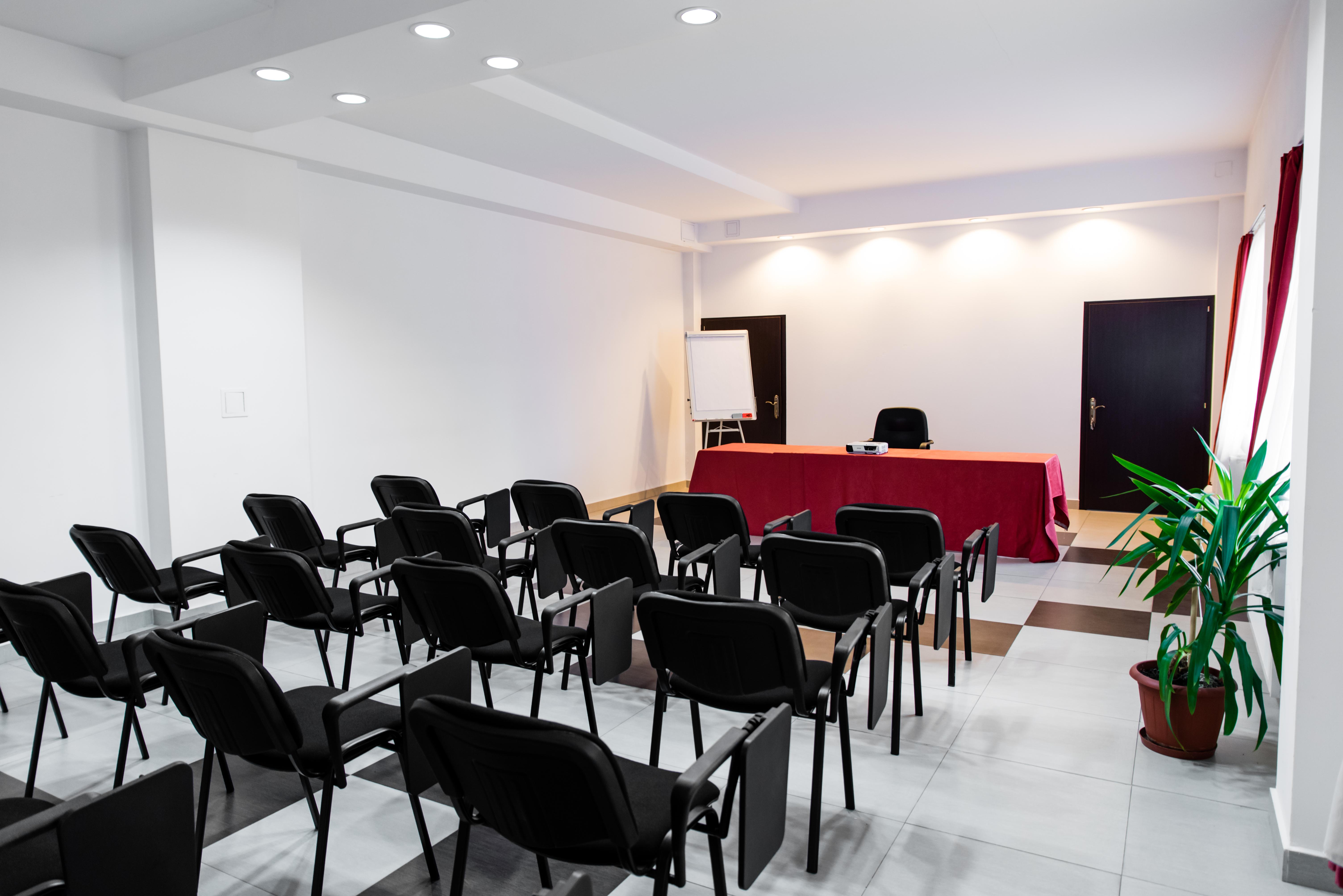 קלוז'-נאפוקה Hotel Alexis מראה חיצוני תמונה