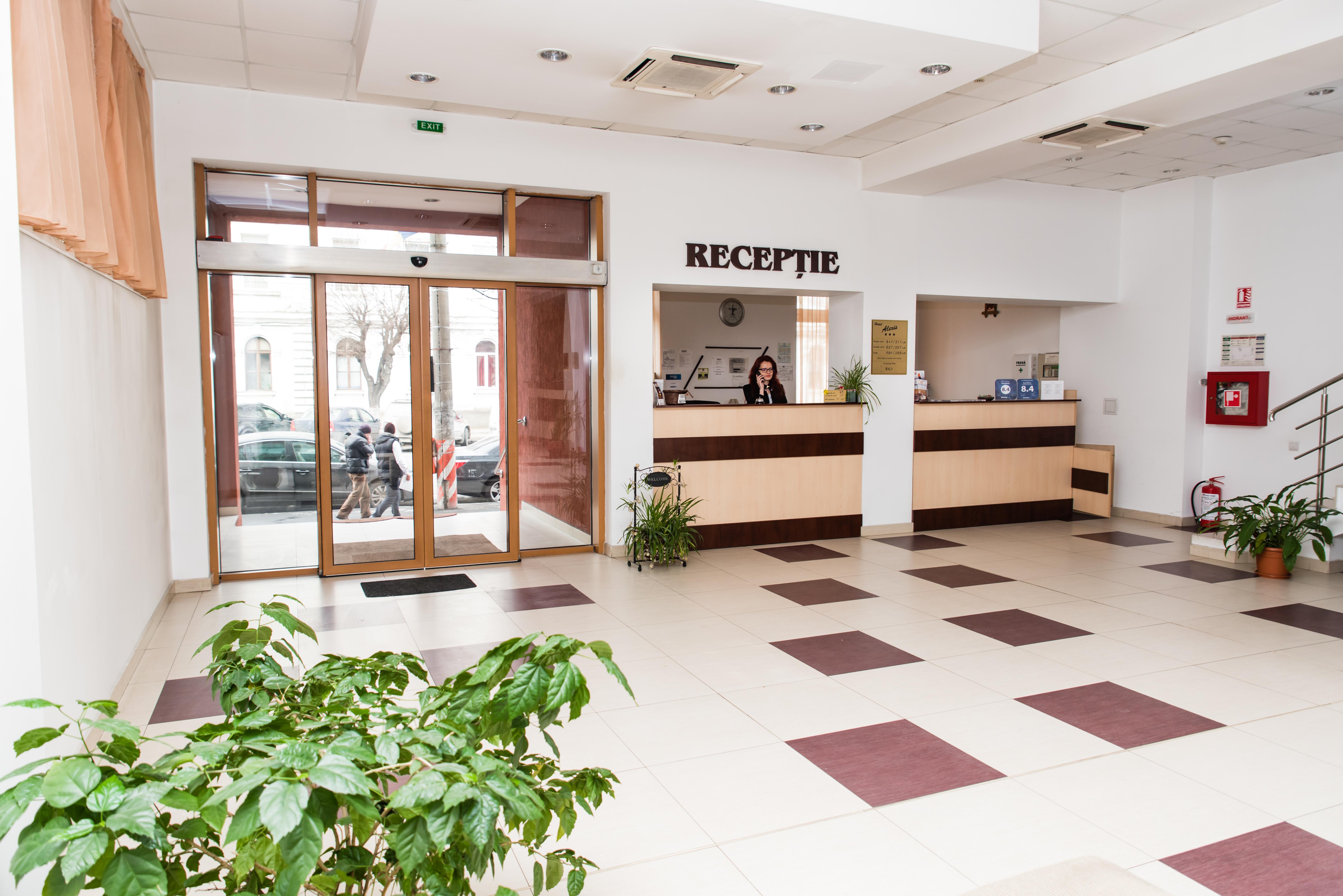 קלוז'-נאפוקה Hotel Alexis מראה חיצוני תמונה